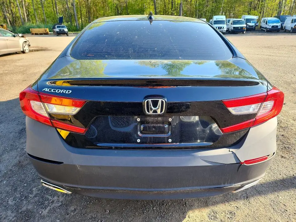 2019 HONDA ACCORD LX  
