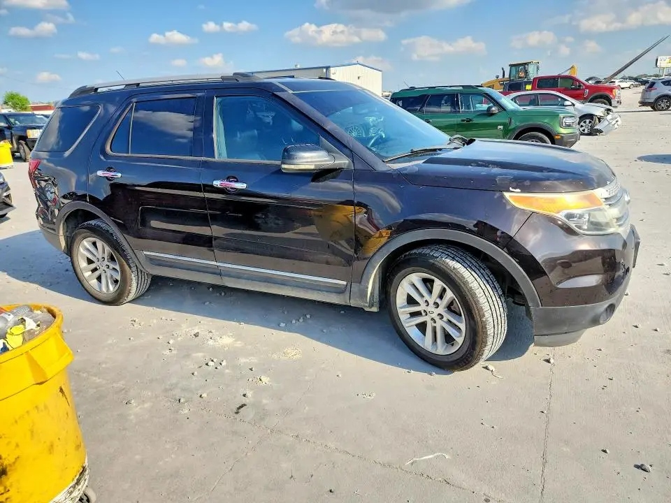 2013 FORD EXPLORER XLT  