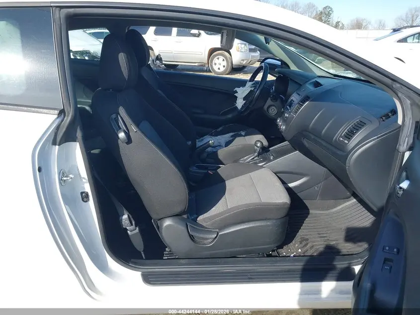 2015 KIA FORTE KOUP EX