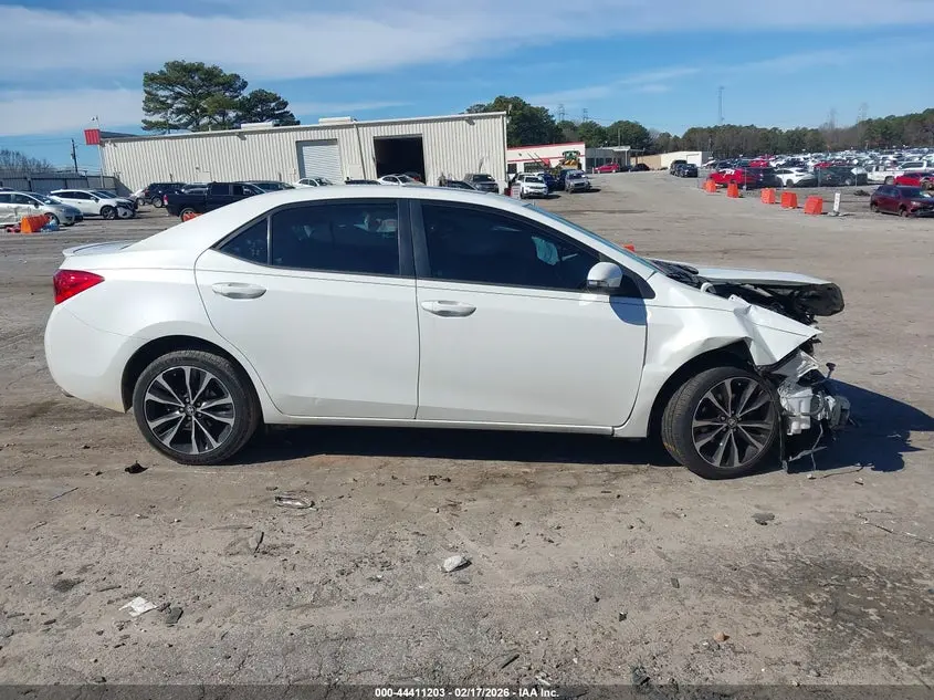 2019 TOYOTA COROLLA SE
