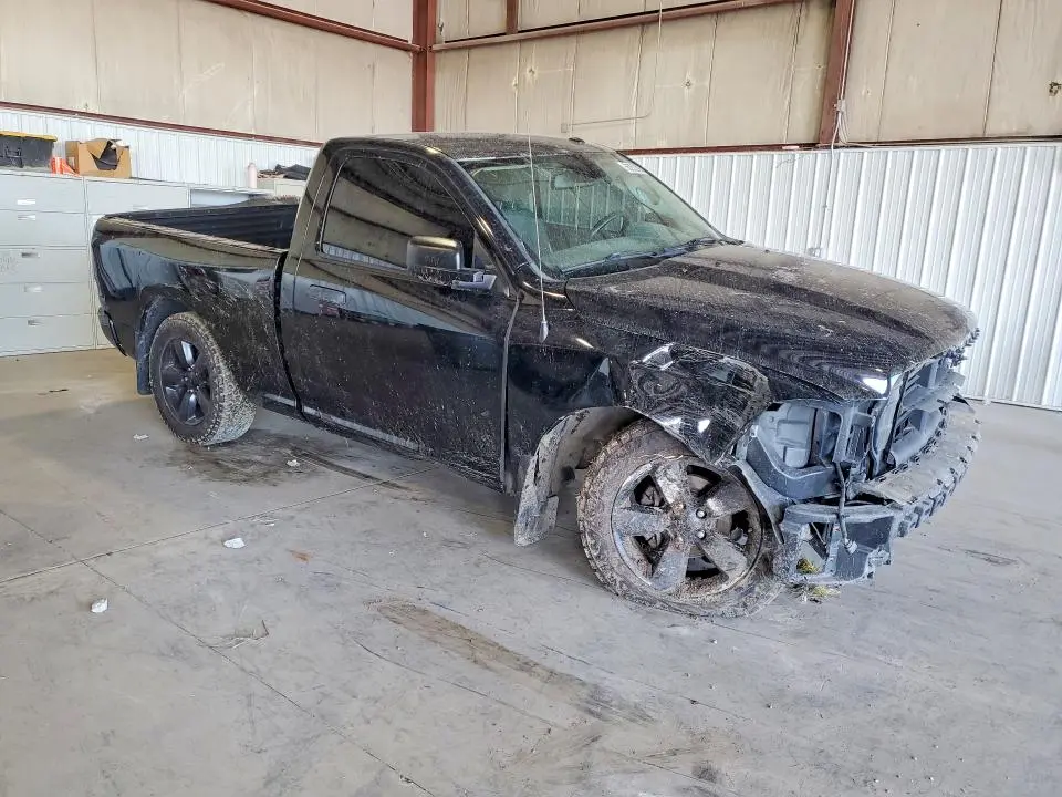 2015 RAM 1500 ST  