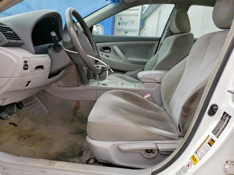 2010 TOYOTA CAMRY BASE  