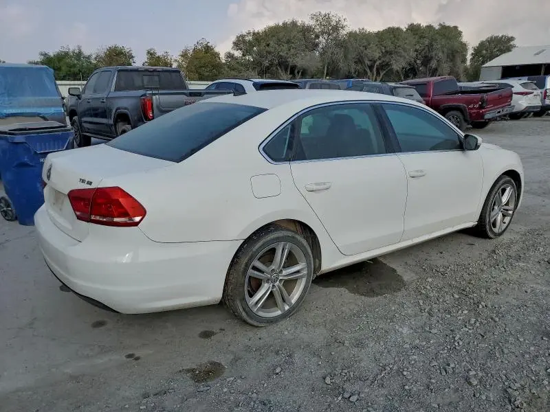 2014 VOLKSWAGEN PASSAT SE  