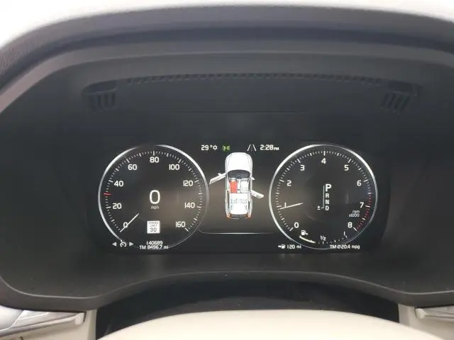 2020 VOLVO XC60 T5 MOMENTUM  