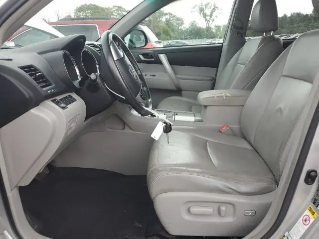 2011 TOYOTA HIGHLANDER BASE  