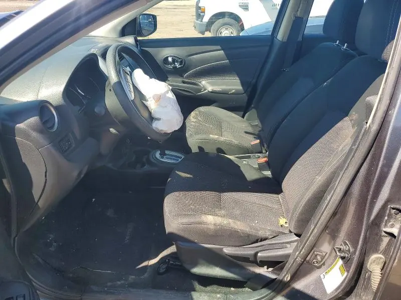 2019 NISSAN VERSA SV  
