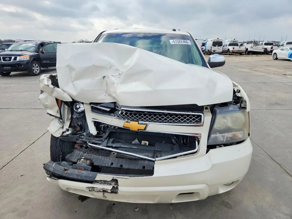 2011 CHEVROLET TAHOE C1500 LTZ  
