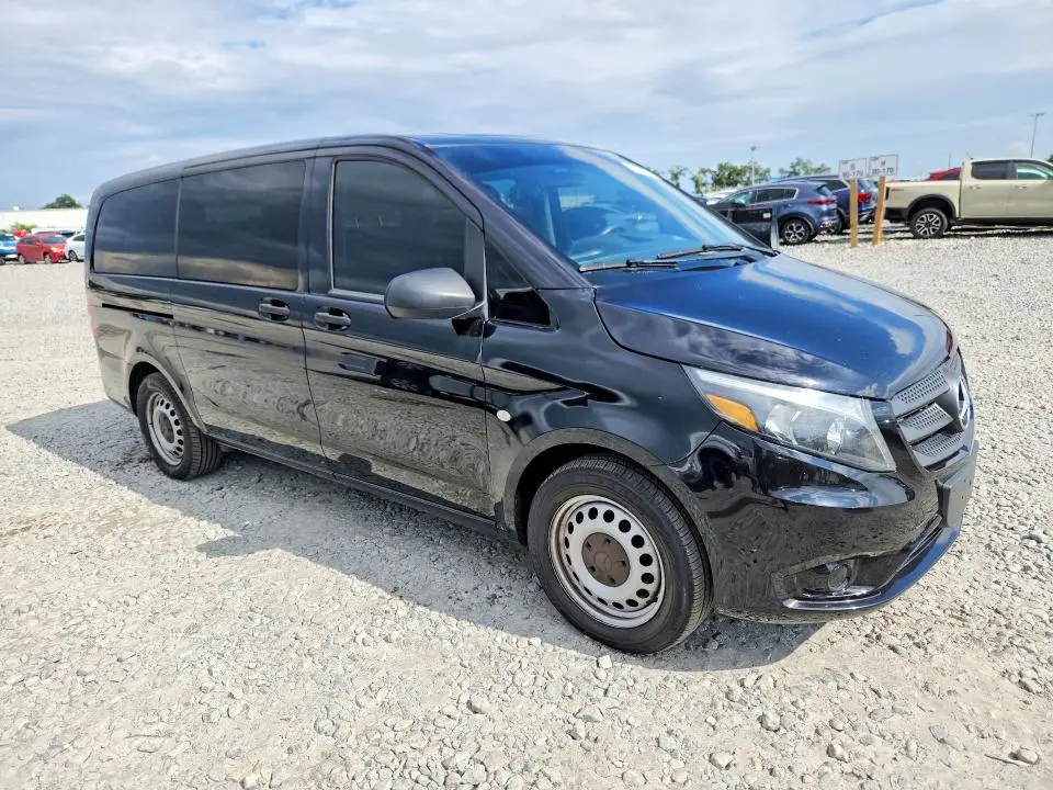 2019 MERCEDES-BENZ METRIS   