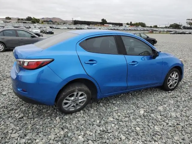 2017 TOYOTA YARIS IA   
