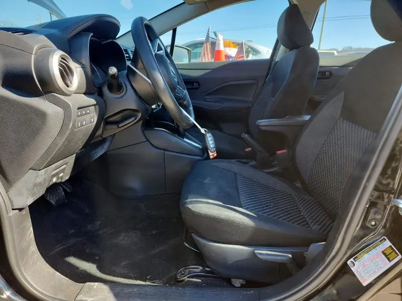 2020 NISSAN VERSA S  