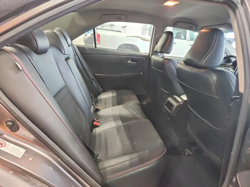 2017 TOYOTA CAMRY SE  