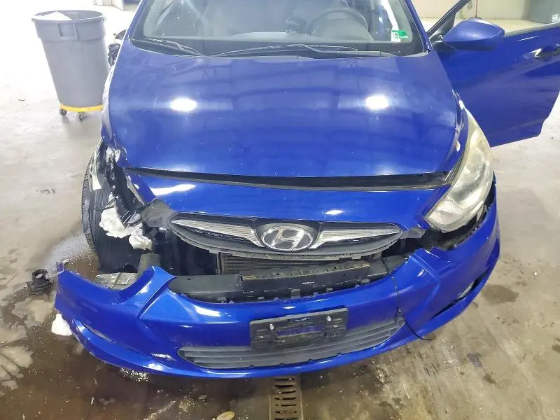 2013 HYUNDAI ACCENT GLS  