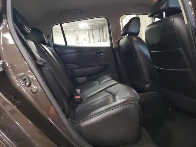 2016 NISSAN LEAF SV