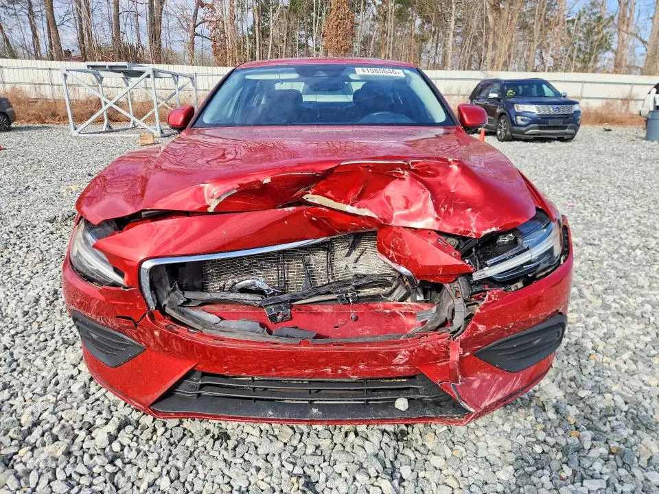 2019 VOLVO S60 T6 MOMENTUM  