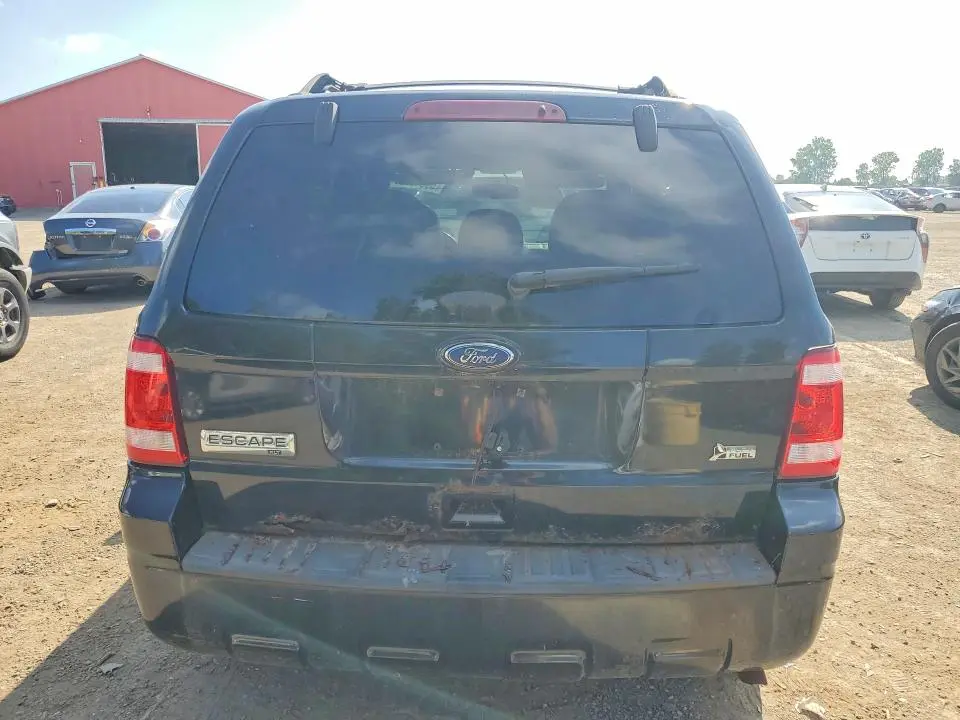 2011 FORD ESCAPE XLT  