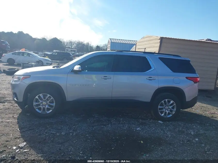 2021 CHEVROLET TRAVERSE FWD LT CLOTH