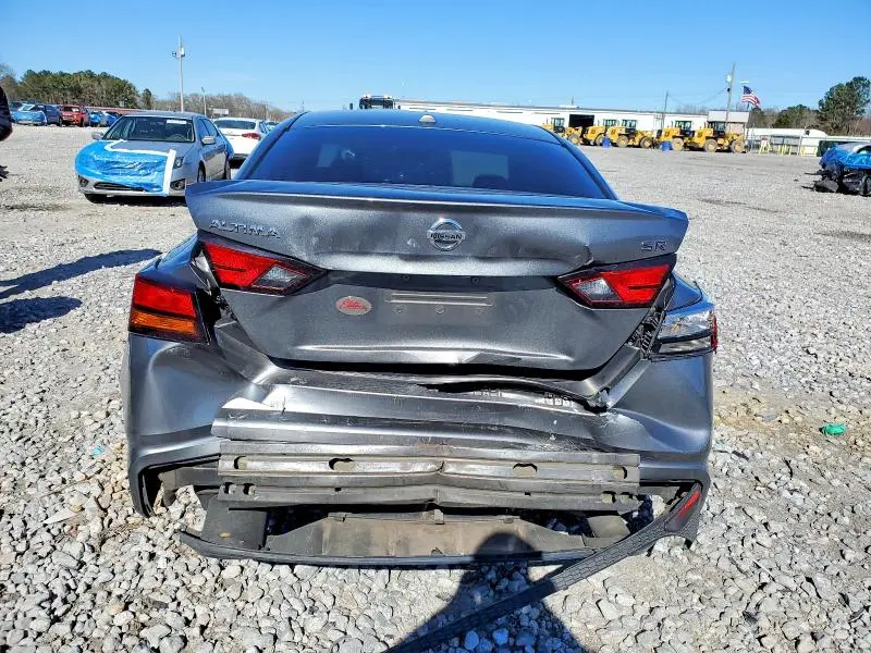 2019 NISSAN ALTIMA SR  