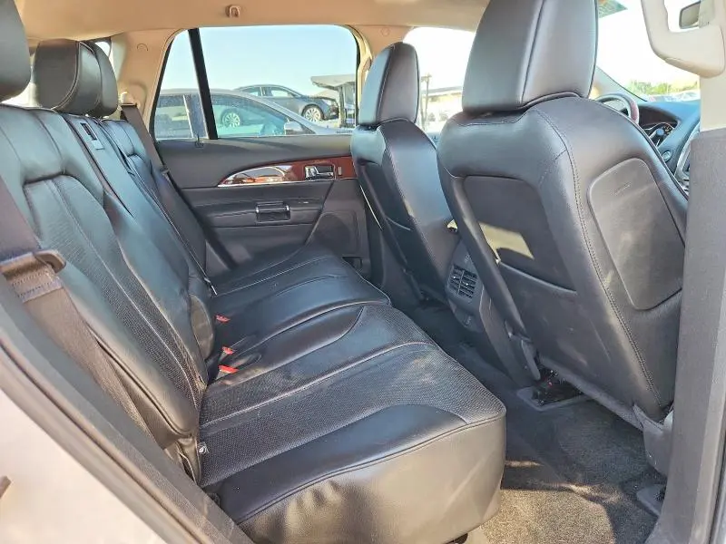 2011 LINCOLN MKX   