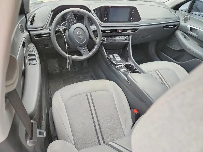 2020 HYUNDAI SONATA SE  