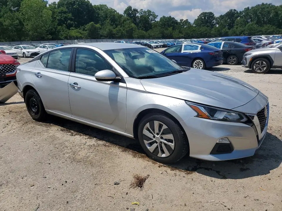2021 NISSAN ALTIMA S  