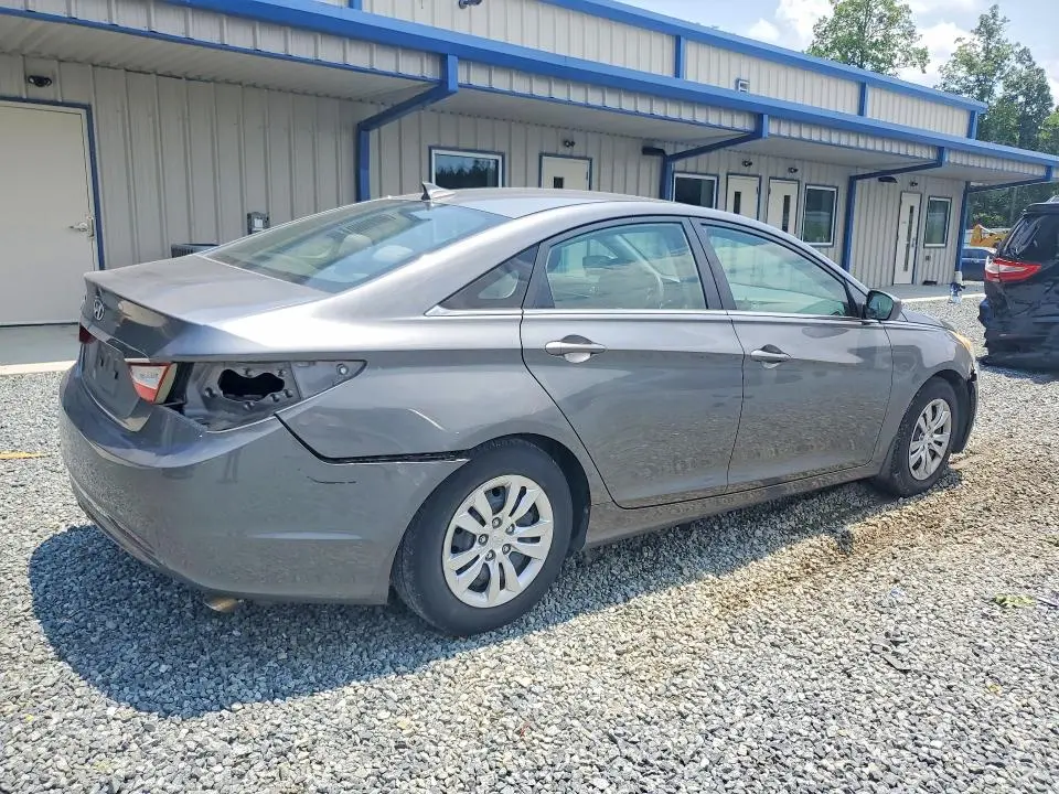 2012 HYUNDAI SONATA GLS  
