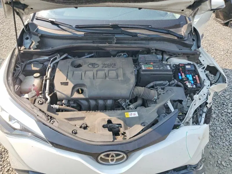 2021 TOYOTA C-HR LE  