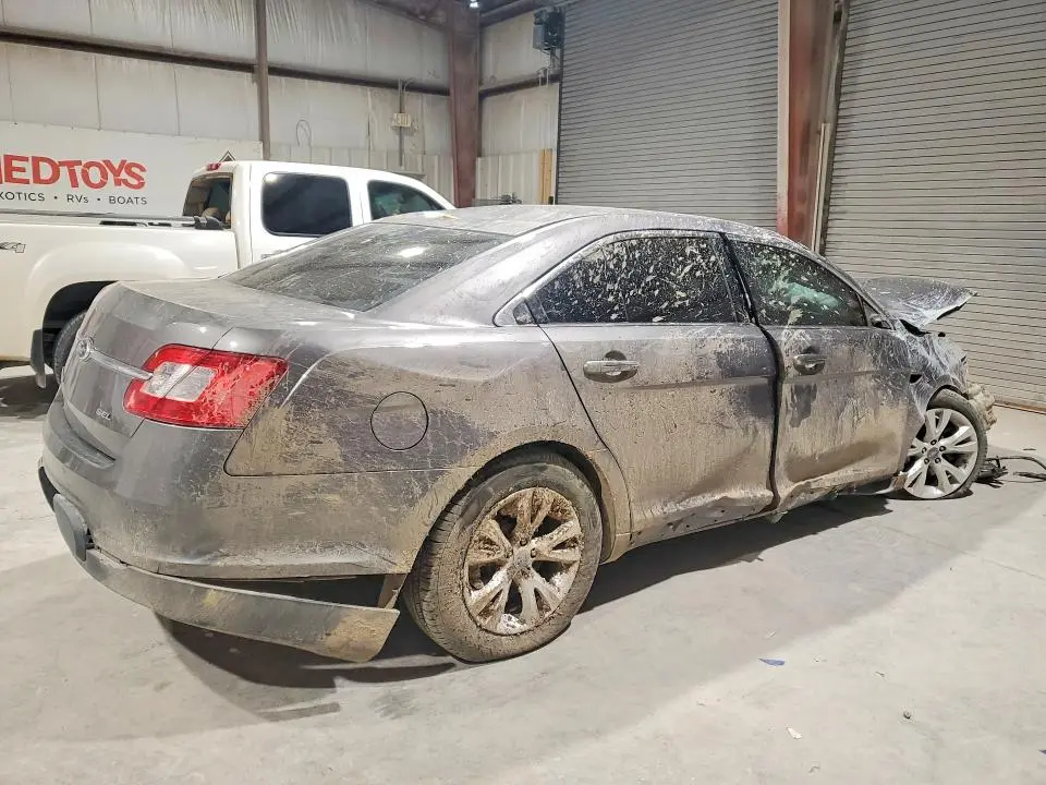 2011 FORD TAURUS SEL  