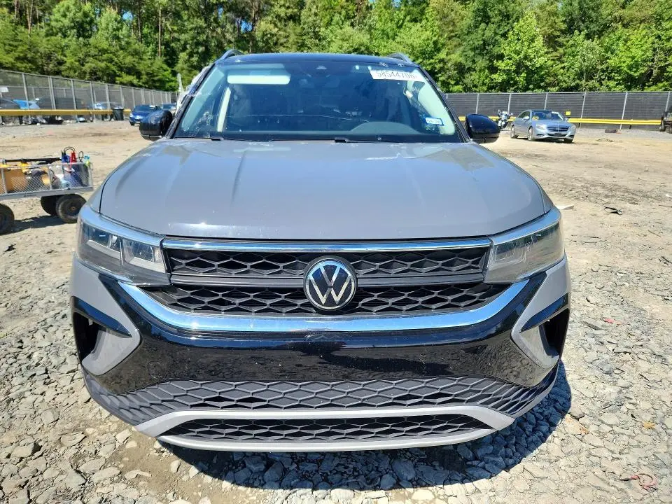 2024 VOLKSWAGEN TAOS SE  