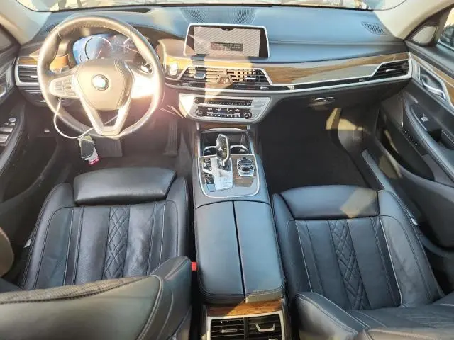 2019 BMW 750 XI  