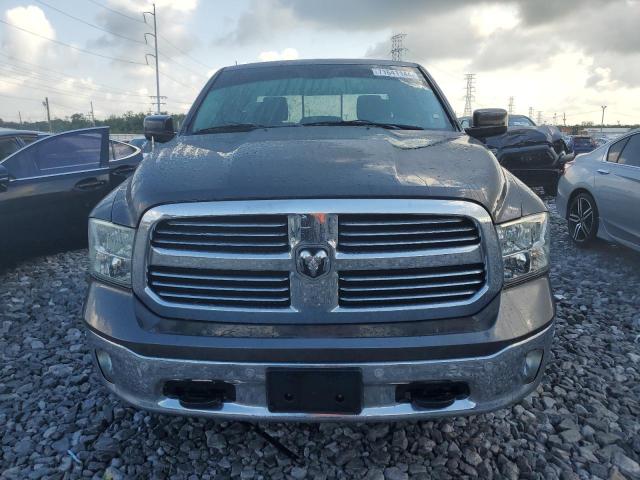 2015 RAM 1500 SLT