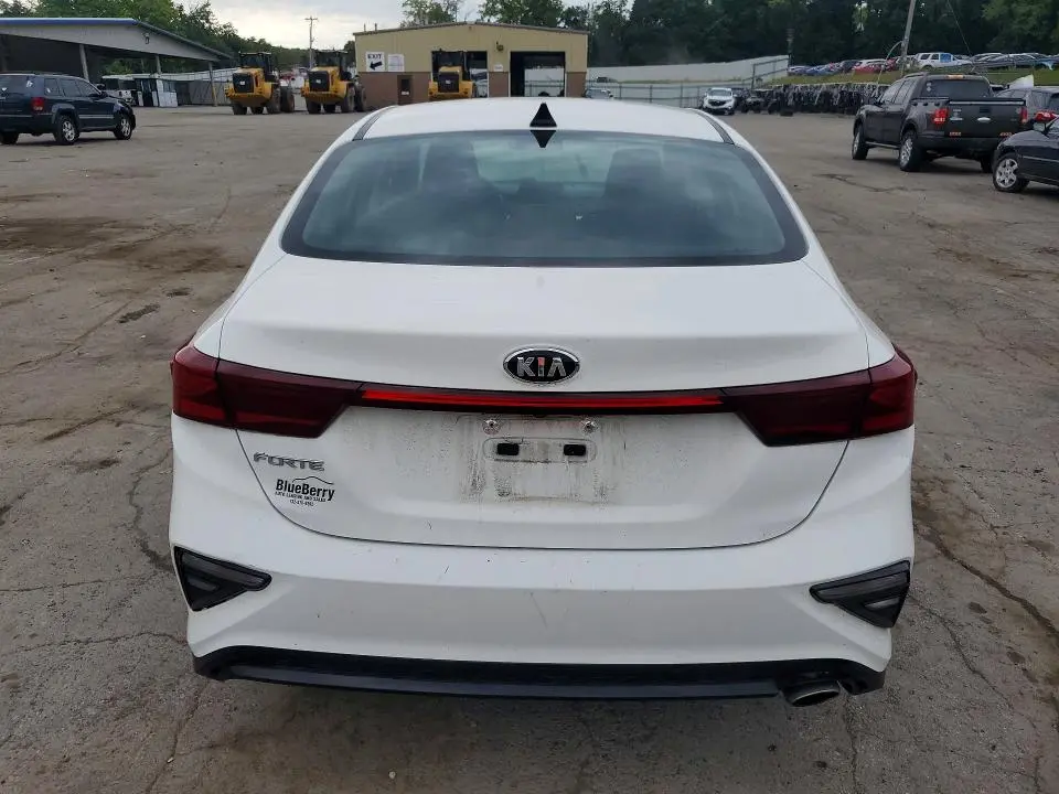 2020 KIA FORTE LXS  