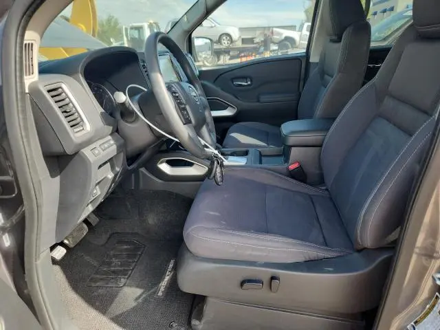 2015 NISSAN FRONTIER S  