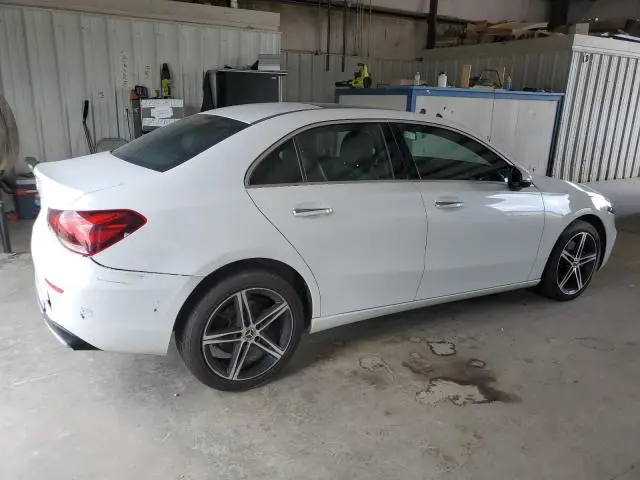 2019 MERCEDES-BENZ A 220  