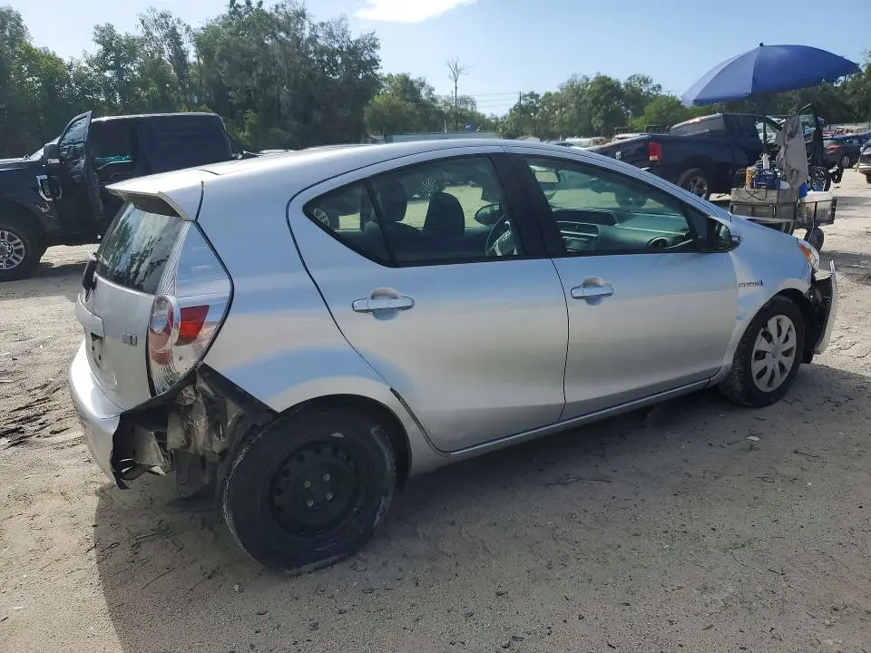 2013 TOYOTA PRIUS C TWO  