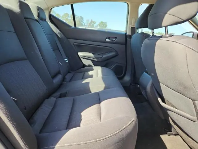 2022 NISSAN ALTIMA SV  