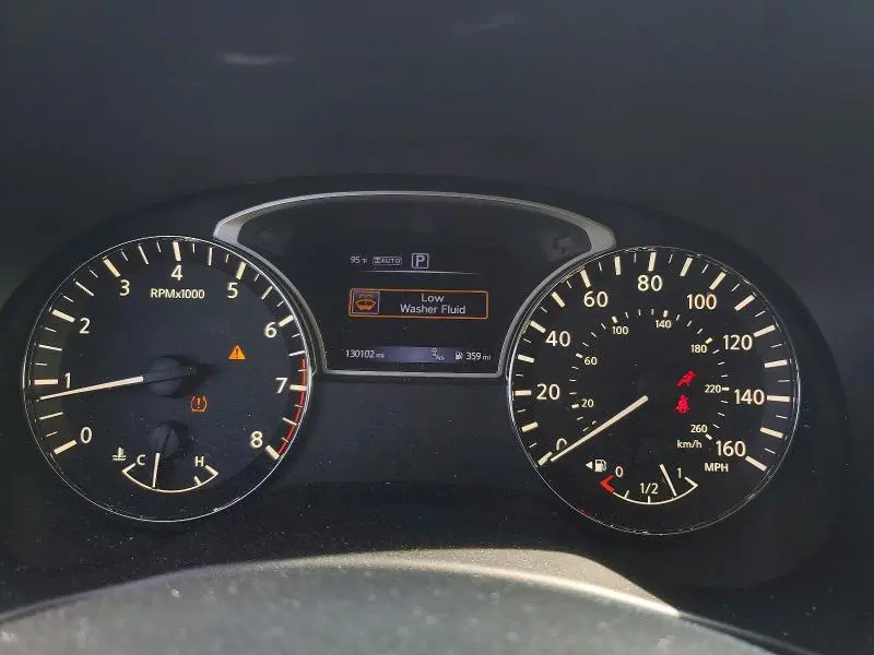 2016 NISSAN PATHFINDER SL  