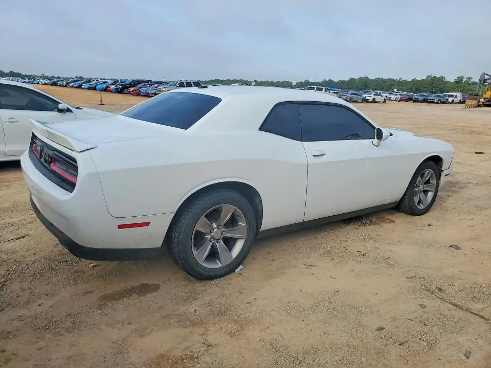 2019 DODGE CHALLENGER SXT  
