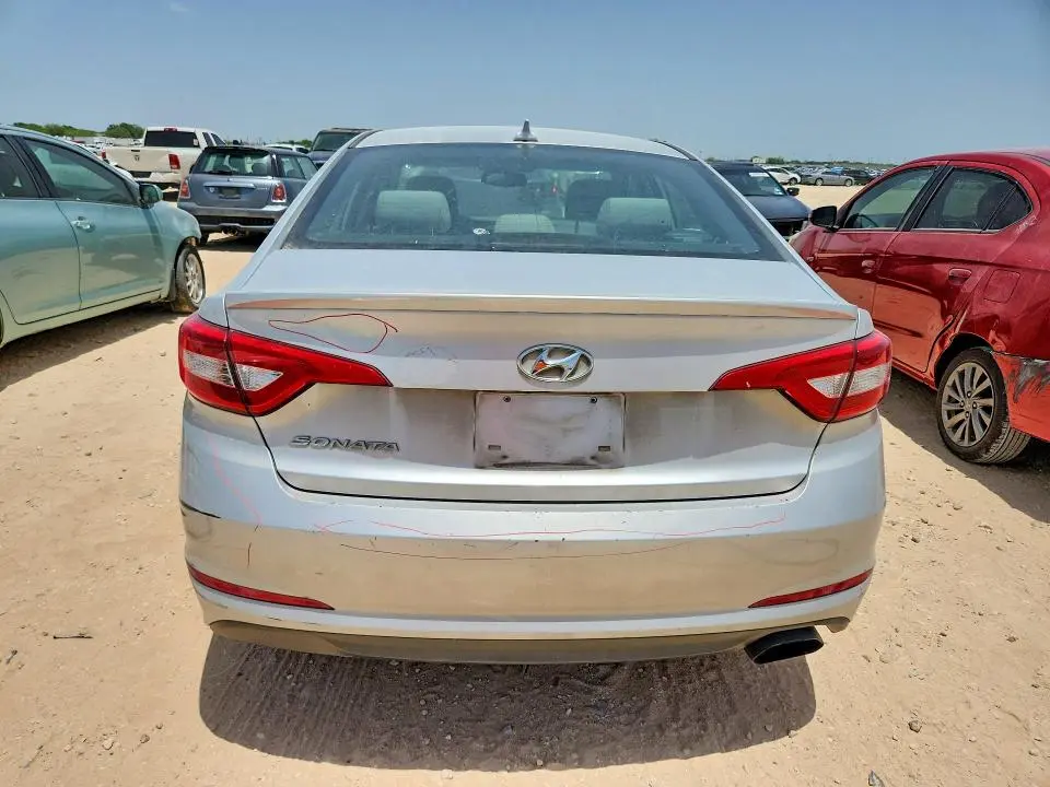 2017 HYUNDAI SONATA SE  