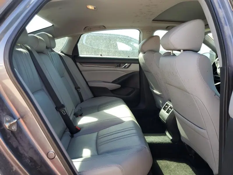 2018 HONDA ACCORD TOURING  