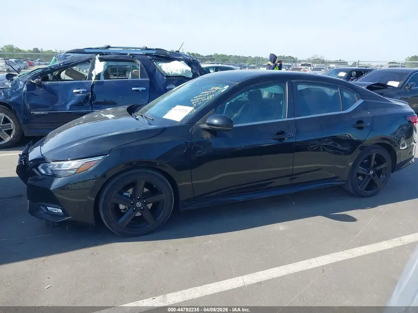 2023 NISSAN SENTRA SR XTRONIC CVT