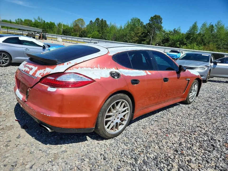 2011 PORSCHE PANAMERA 2  