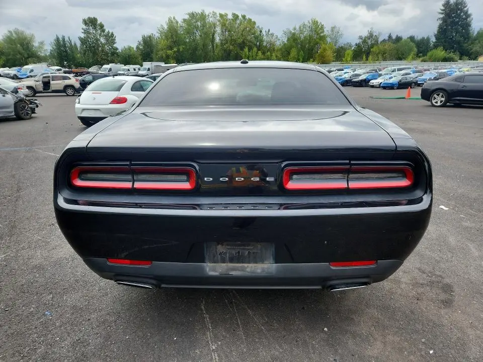 2015 DODGE CHALLENGER SXT  