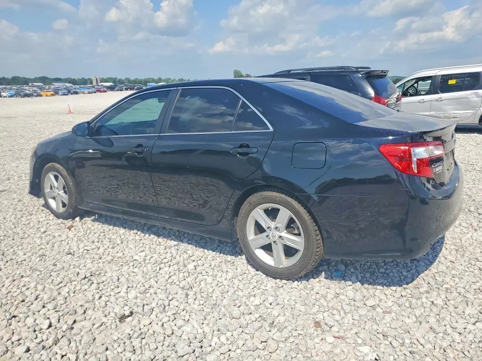 2012 TOYOTA CAMRY SE  