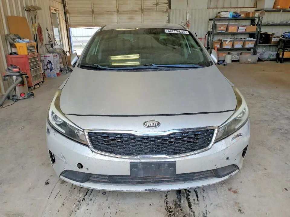 2017 KIA FORTE LX  