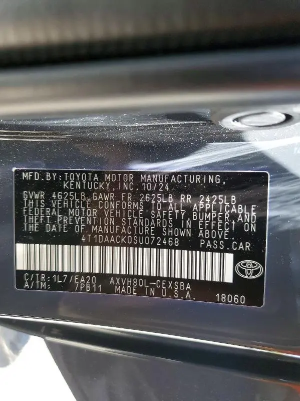 2025 TOYOTA CAMRY SE  