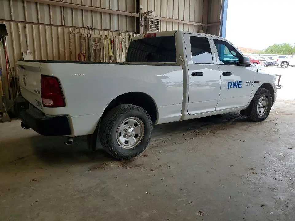 2016 RAM 1500 ST  