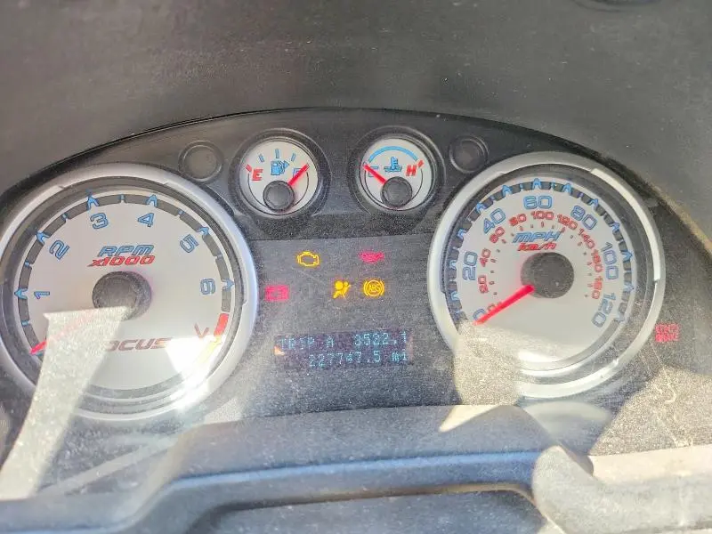 2010 FORD FOCUS SE  