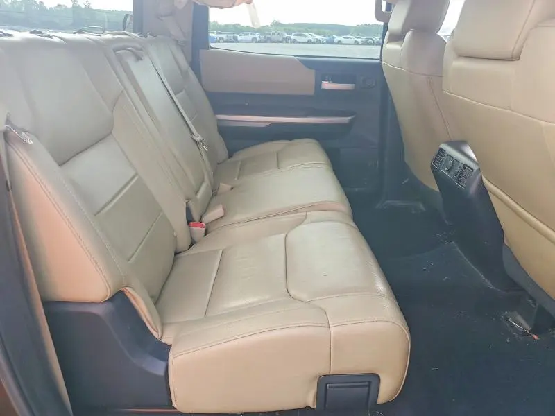 2017 TOYOTA TUNDRA CREWMAX LIMITED  