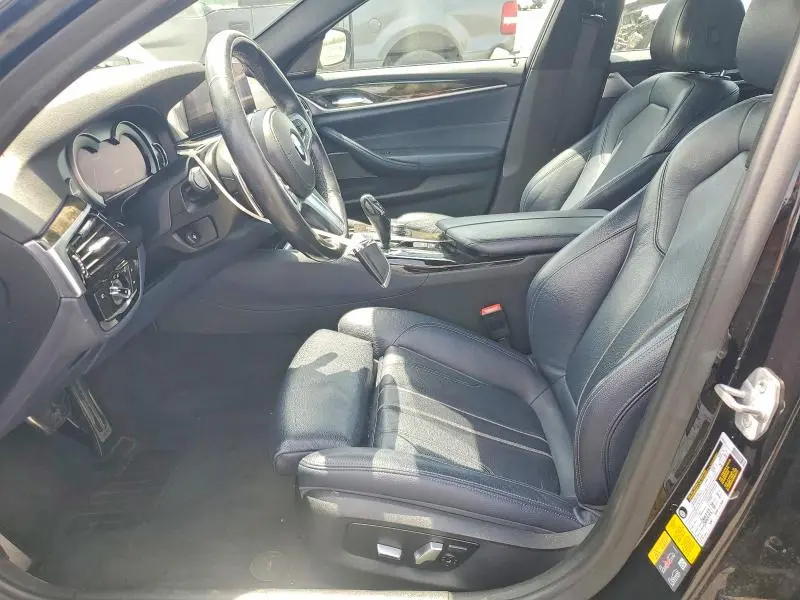 2019 BMW 530E   