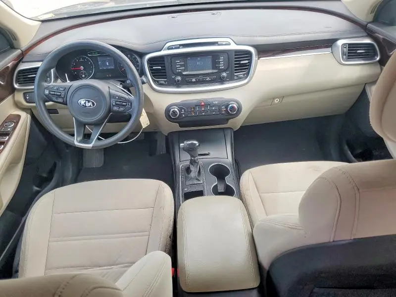 2017 KIA SORENTO LX V6  
